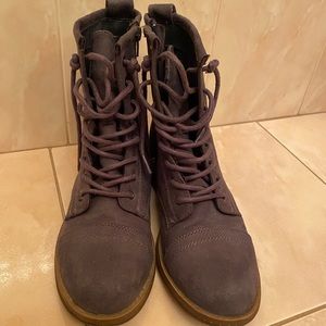 Lightly Worn Combat boots